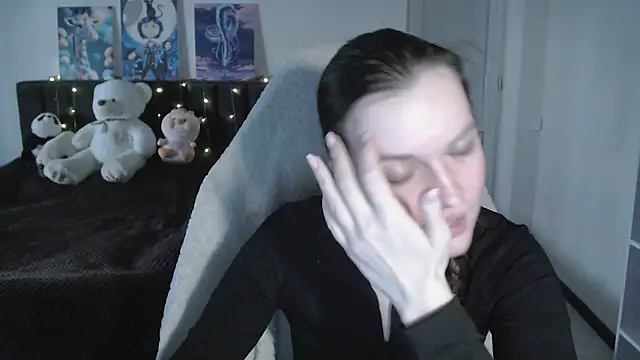 Little_flowers Adlı Modelin Canlı XXX Sohbeti