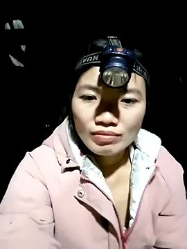 ngan-cute Live XXX-chat