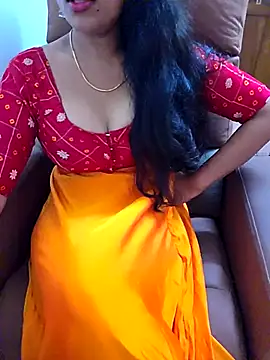 Roja-Telugu777 Live XXX-chat