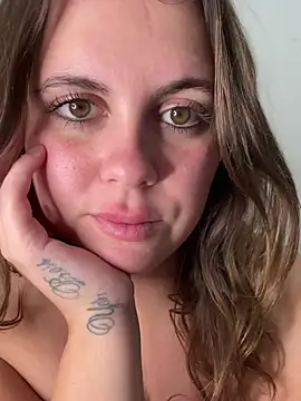 Samantha_official 即時 XXX 聊天