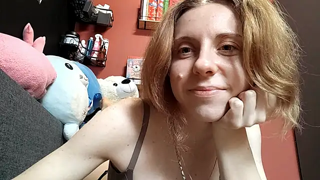 Chat XXX en directo de TiaraHenegan