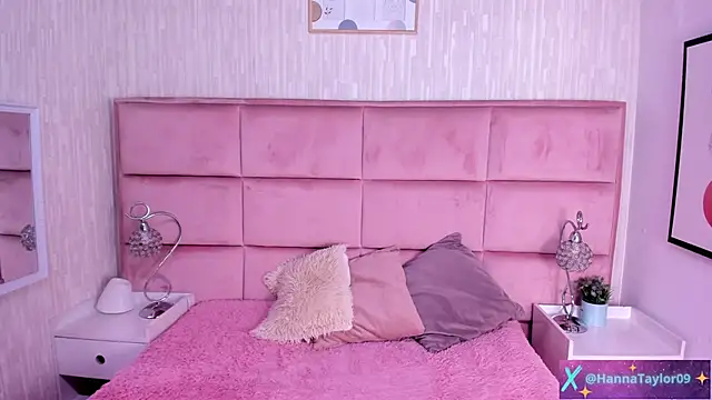 HannaTaylor's Live XXX Chat