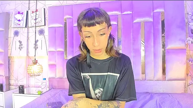 MadisonWood01 即時 XXX 聊天