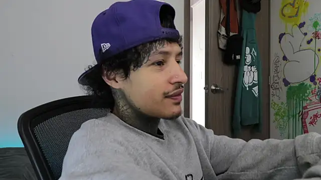 trieone 라이브 XXX 채팅