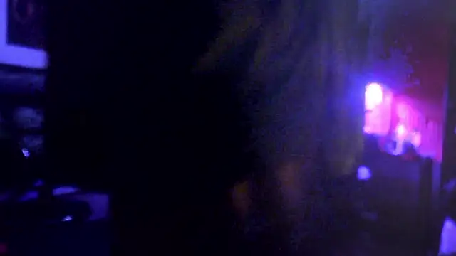 TheHellBilly Adlı Modelin Canlı XXX Sohbeti