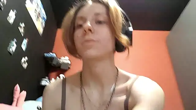 TiaraHenegan Chat XXX live