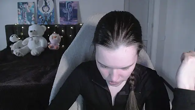 Little_flowers 即時 XXX 聊天