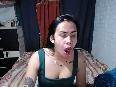 BriannaCruz24 Show Webcam