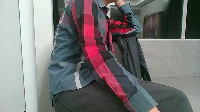 nole_china7 Adlı Modelin Canlı XXX Sohbeti