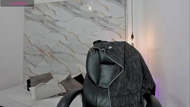 pretty_ariiel 即時 XXX 聊天