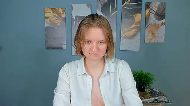 LilianSwall Adlı Modelin Canlı XXX Sohbeti