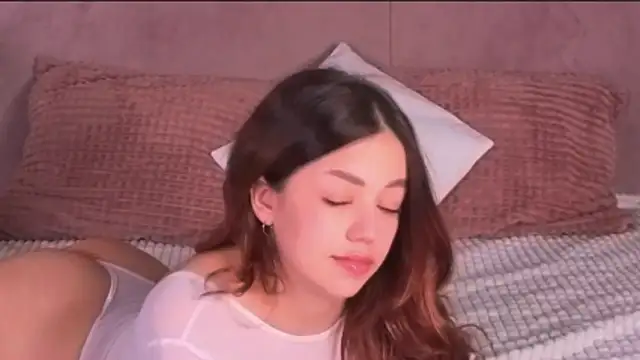 STELLA_RICHのライブXXXチャット