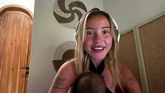 MartinaDeoliveira's Live XXX Chat