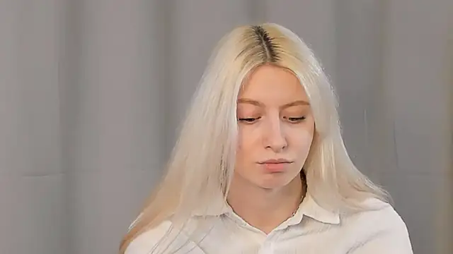 VellaKlaus' Live XXX Chat