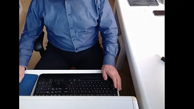 dutchpornking 即時 XXX 聊天