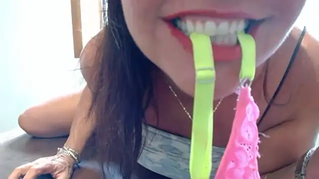 Lindagoddess75n Live XXX chat