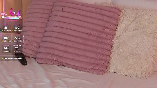 SereneRhodes' Live XXX Chat