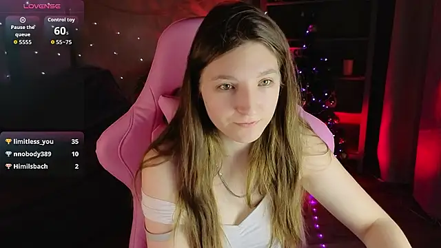 Mia_Myles Show in webcam