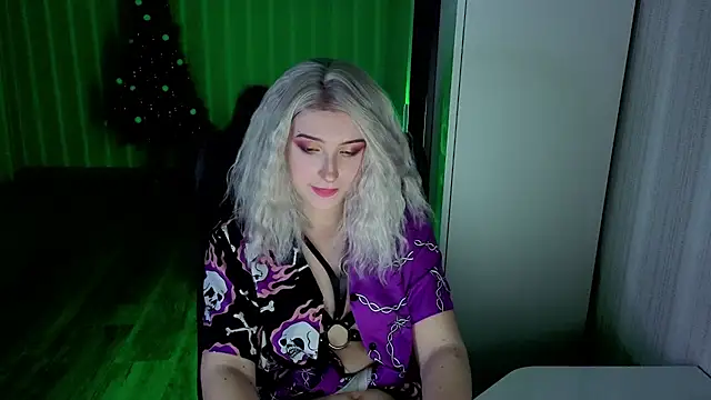 Chat +18 de violet-siren-x ao vivo