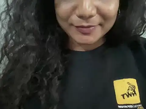 Laaylllaa – webcam-show