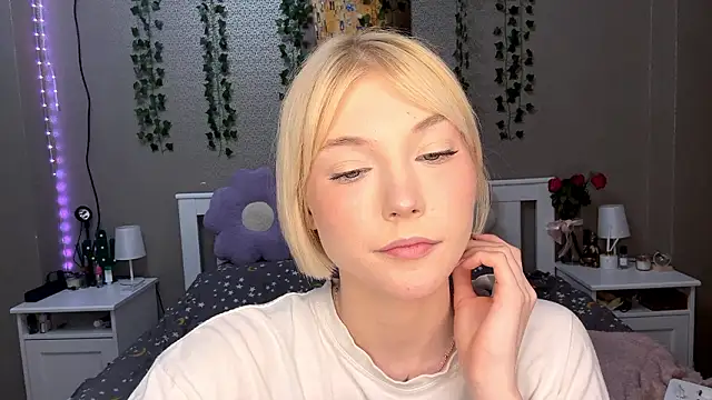 LlsabethHaze – Naživo XXX chat