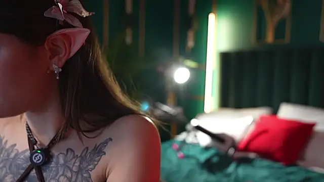 Eille_Elfie Adlı Modelin Canlı XXX Sohbeti