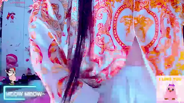 _BABBE_Hii élő XXX-chatje