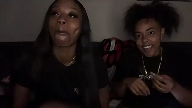 Chat +18 de sevynsexysinss ao vivo