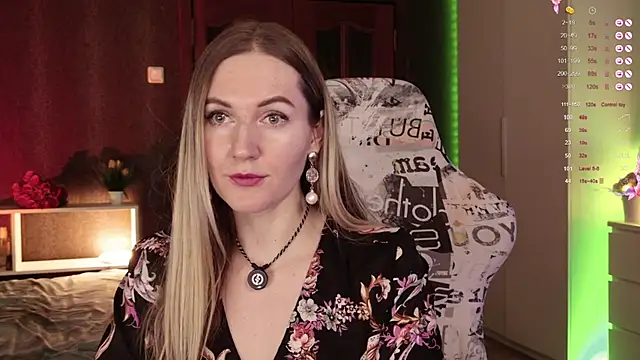 Hello_LishaのライブXXXチャット