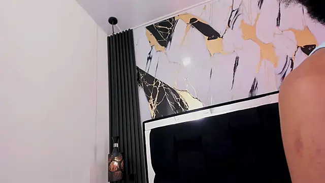 Chat +18 de eileen_tanihara ao vivo