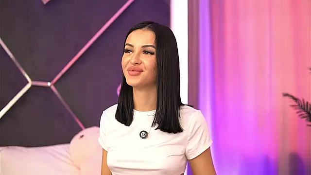 LilaRoses: онлайн-секс-чат