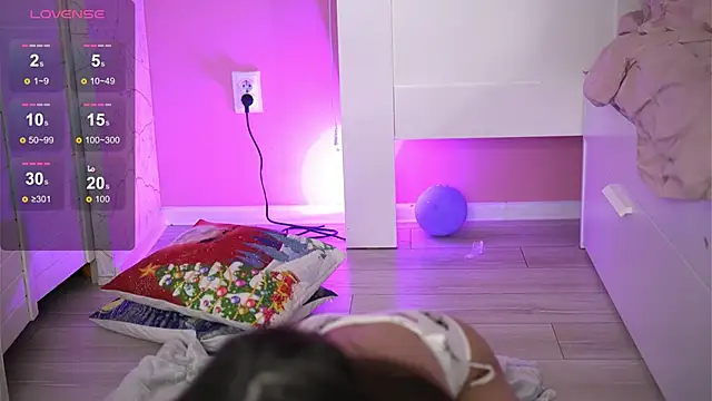 DeborahLowe 即時 XXX 聊天