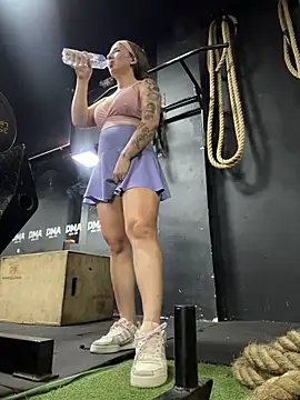 Arya_d 即時 XXX 聊天