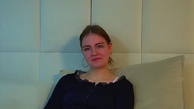 SofiaSarvainのライブXXXチャット