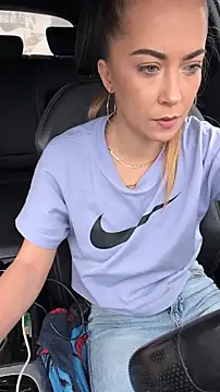 Czat XXX na żywo – Risky_julia2330