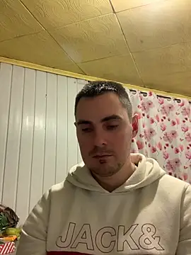 Rowing199456 即時 XXX 聊天