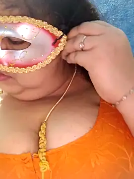 tamilthanushri's Live XXX Chat