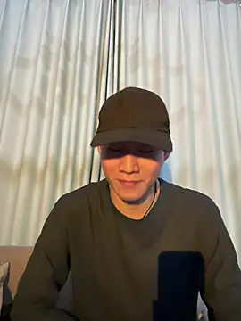 Chat +18 de CNYASTUR ao vivo