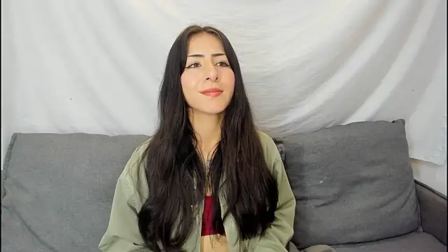 Mhelanny2 Adlı Modelin Canlı XXX Sohbeti