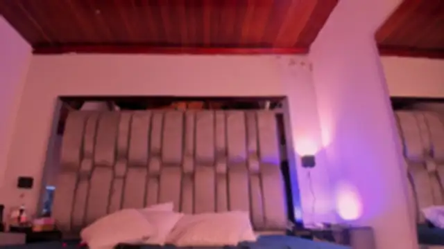 NikkySmiith's Live XXX Chat