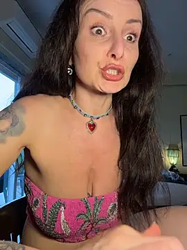 Chat +18 de AnnaMaria- ao vivo