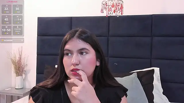 LexiiBloom Adlı Modelin Canlı XXX Sohbeti