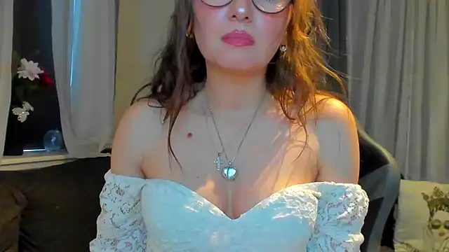 SweetAriana26: απευθείας συνομιλία ΧΧΧ