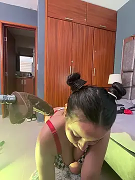 AniEvans_'s Live XXX Chat