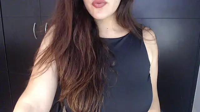 AdharaLujan: онлайн-секс-чат