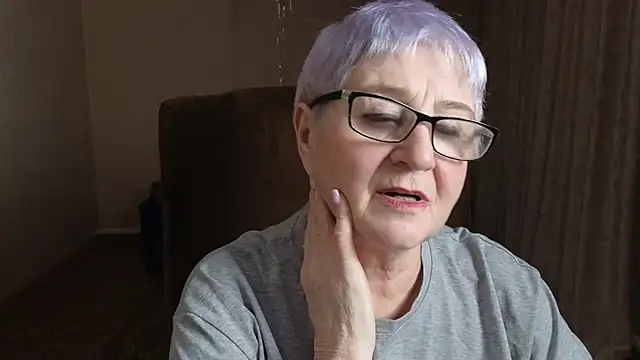 Sandra_Snowflake Adlı Modelin Canlı XXX Sohbeti