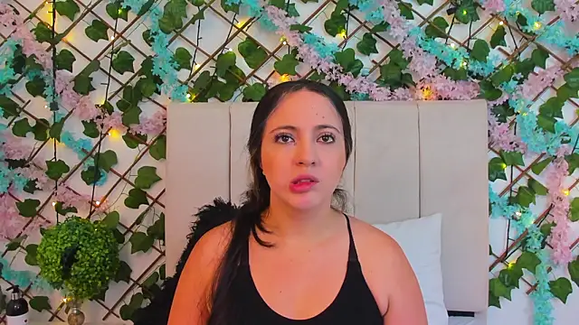 ScarletLevis – webcam-show