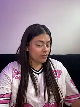 NattashaMore_0719 Adlı Modelin Canlı XXX Sohbeti