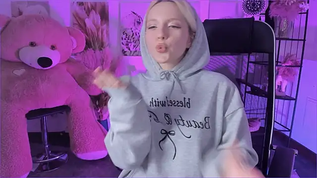 AuroraWrenfield's Live XXX Chat