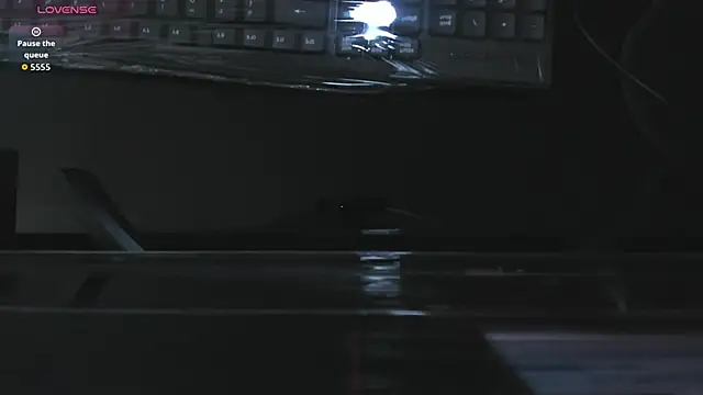 XXX chat uživo modela July_Adams